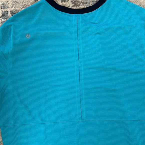 Lululemon Precise Tee *Mesh
Kayak Blue size Large - Picture 5 of 9